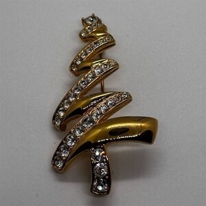 Vintage Monet Christmas Tree Brooch Womens Gold Tone Rhinestone Holiday Pin